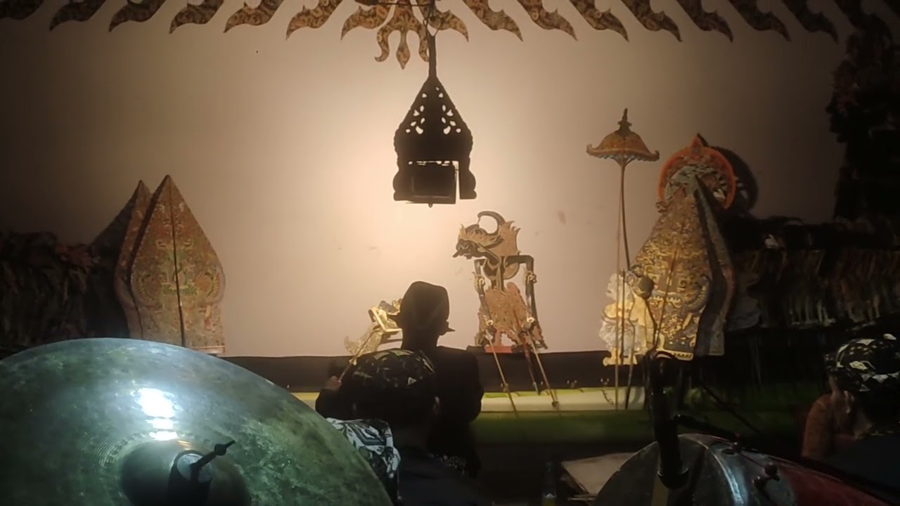 Part-2 Pentas Wayang Kulit Langgen Nurdjati Ngunjung Buyut Ki Limas desa Slangit 😁😁😁