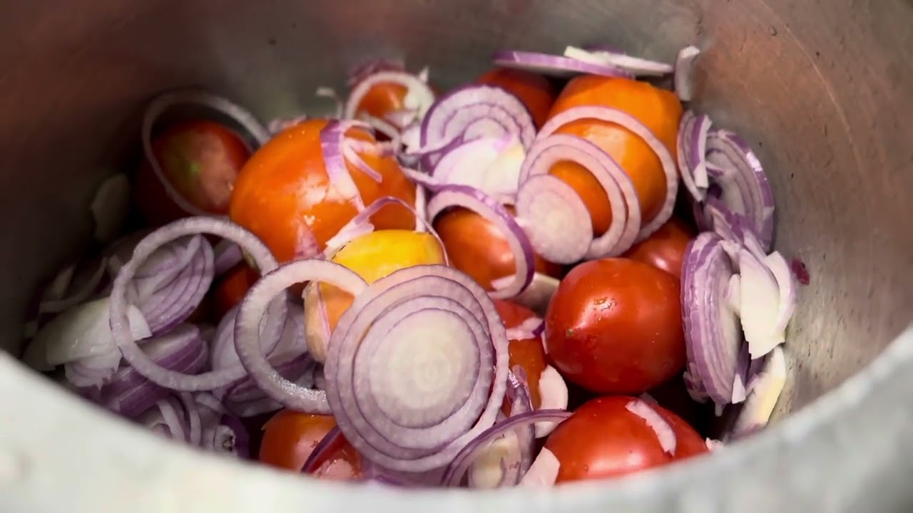 Super Easy and Delicious Chicken Karahi Recipe