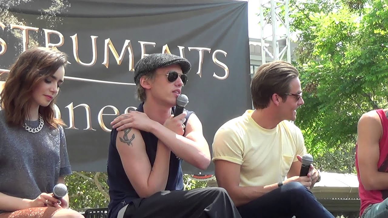 PART 2: The Mortal Instruments: City of Bones Mall Tour - Los Angeles (August 13, 2013)