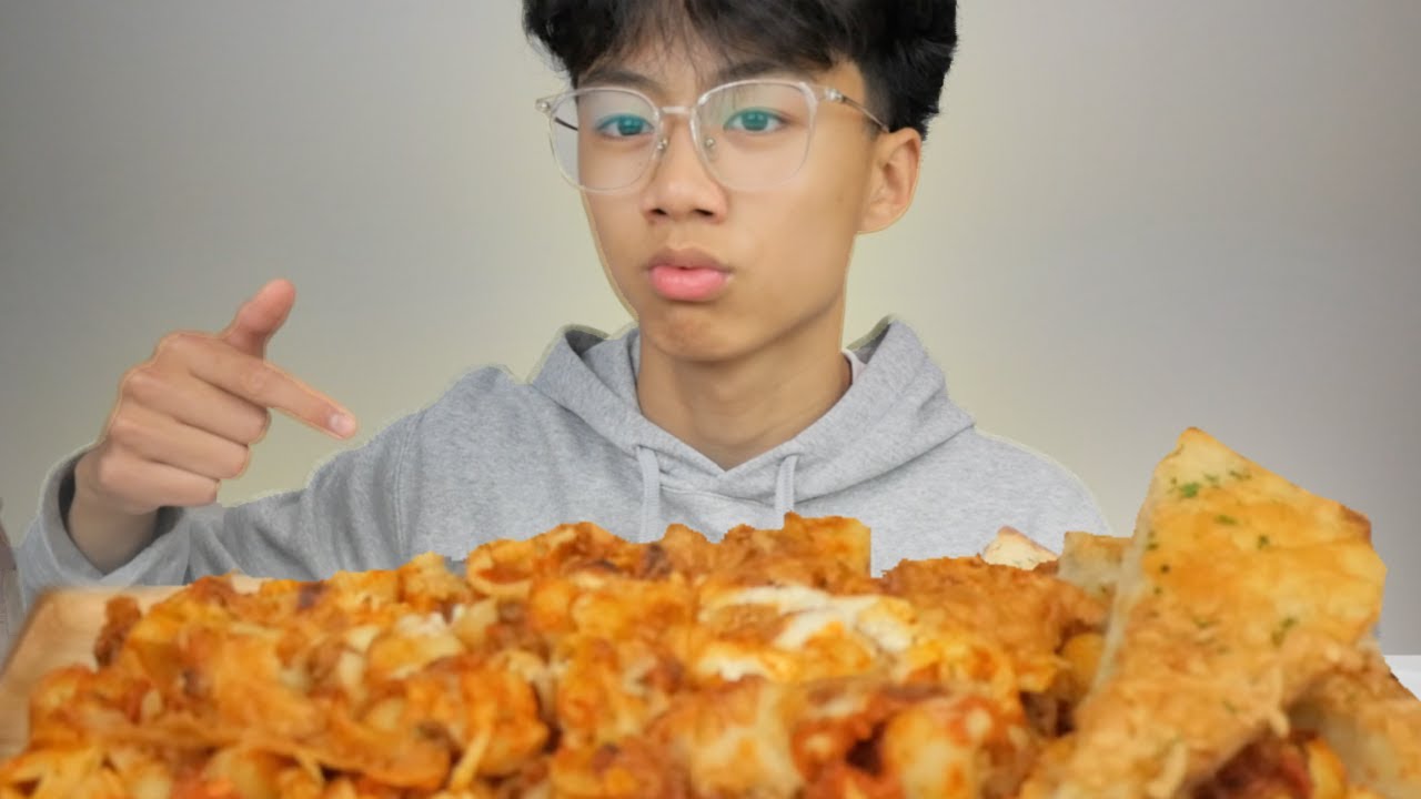 Baked LASAGNE with Garlic Cheese Bread | N.E Let's Eat