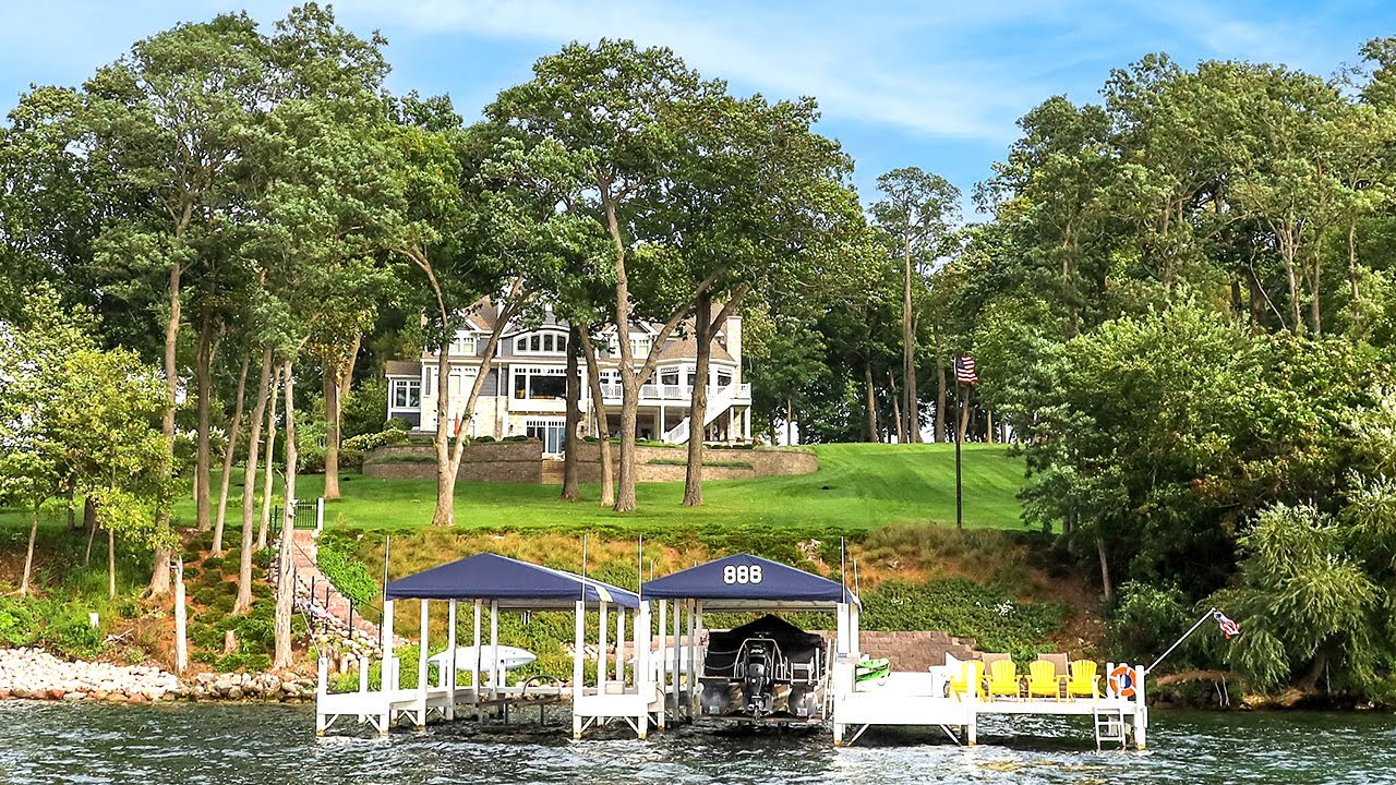 Classic Geneva Lakefront Property - 620 S Lake Shore Drive Lake Geneva