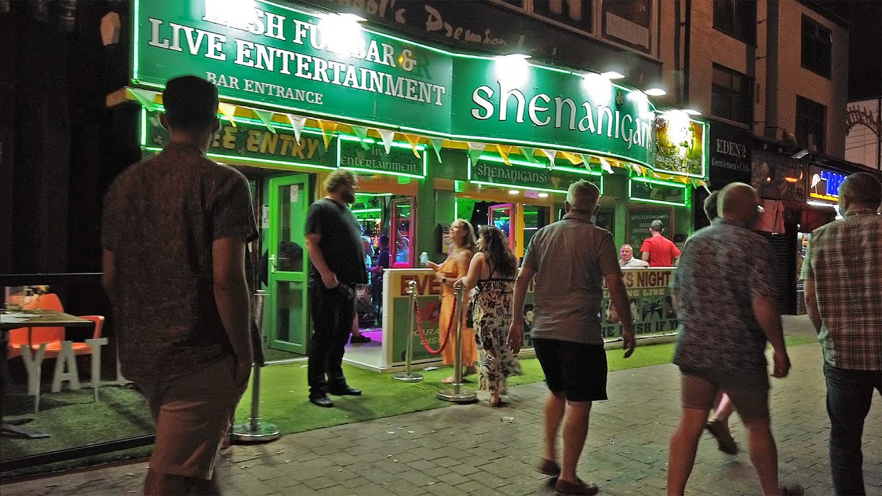 Blackpool Pubs & Clubs by Night