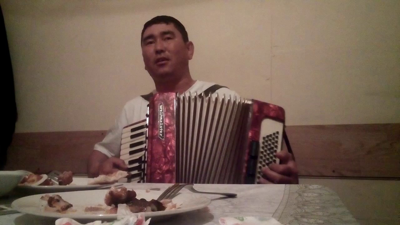 Қызыл көйлек оригиналь