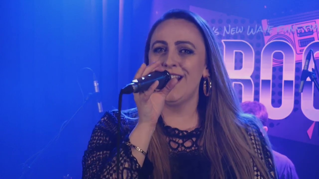 Rolling in the Deep Adele - Reboot