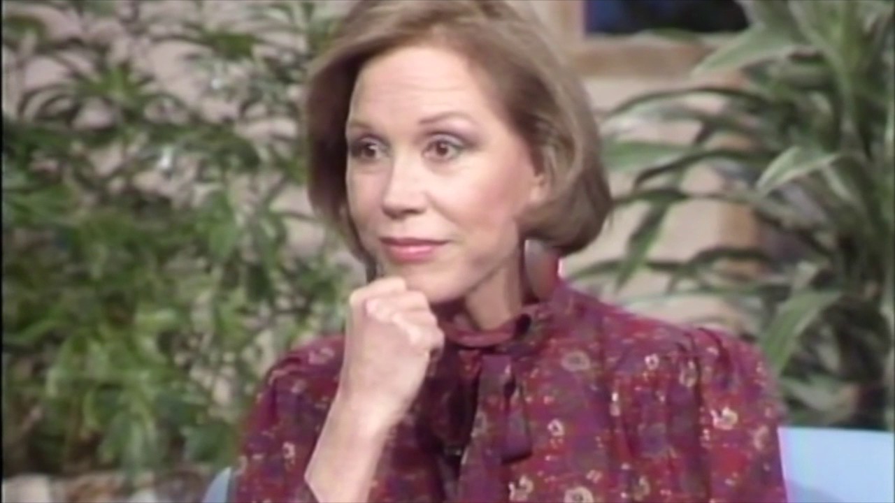 Mary Tyler Moore in a rare interview!