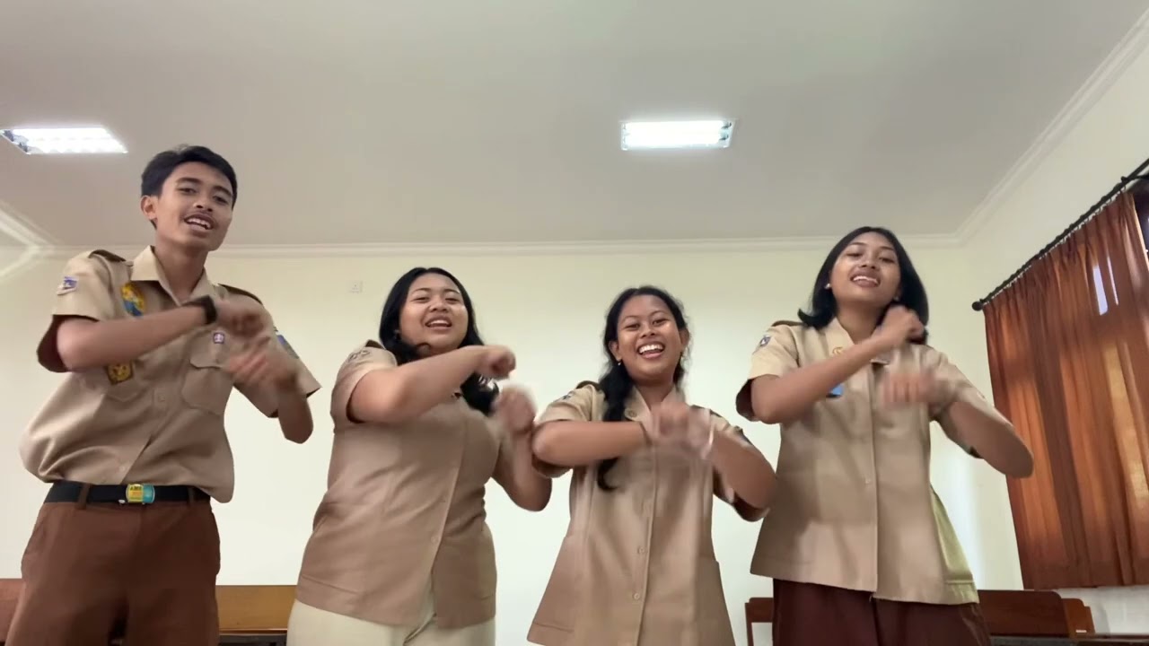 yel yel semangat membangun jiwa dan raga X.1,kelompok7
