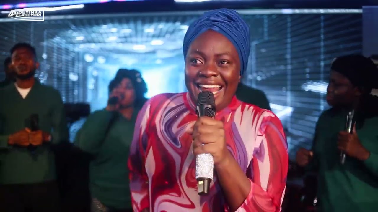 Gratitude Praise with Adeyinka Alaseyori (Episode 19)