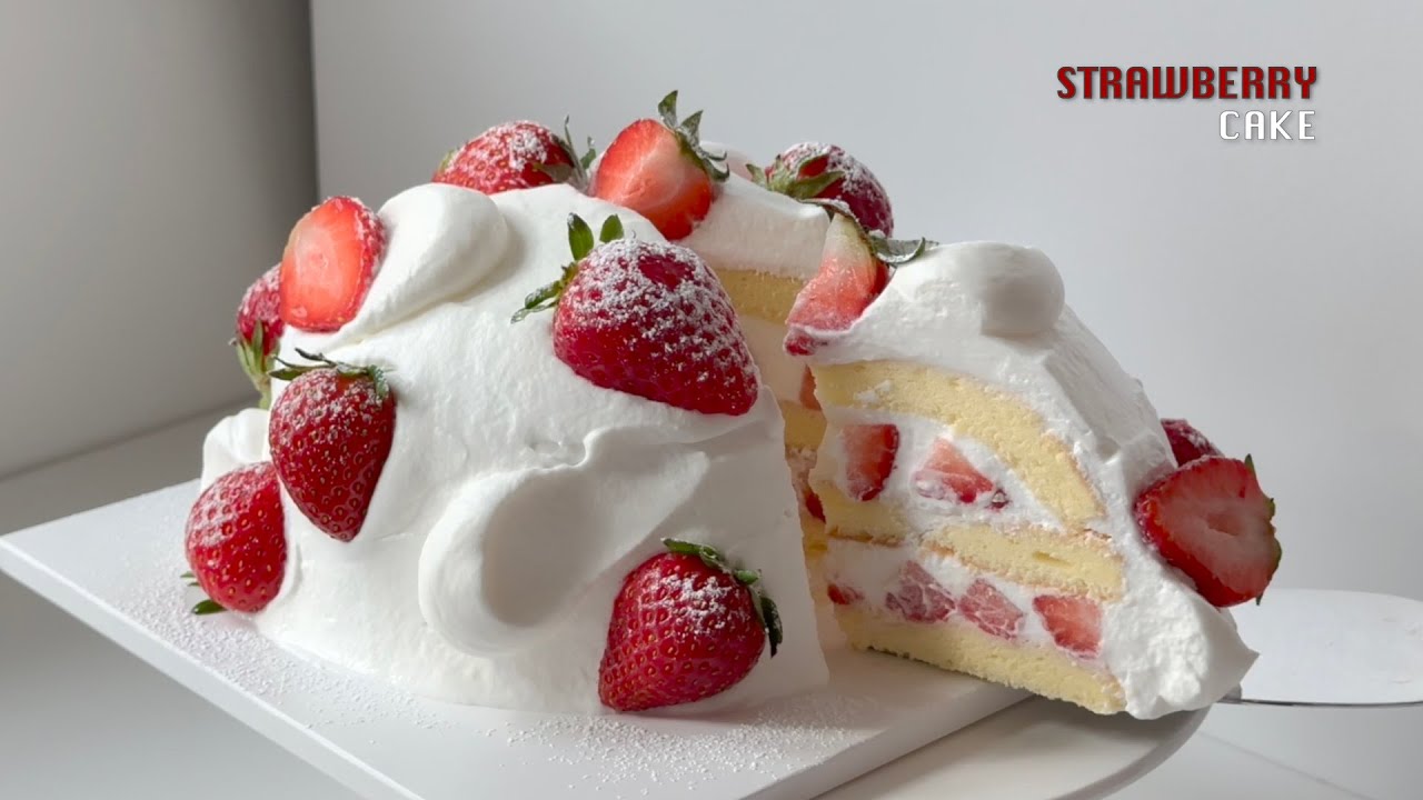 집에서 쉽게 만드는 딸기 생크림 케이크 strawberry cake. 생크림 케이크 만들기