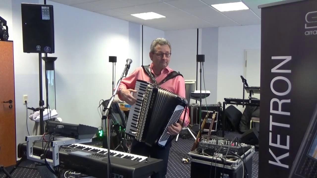 Präsentation Ketron SD40 & SD7 von Bernie Liwowsky zum Musikertreffen 2017 in Erfurt