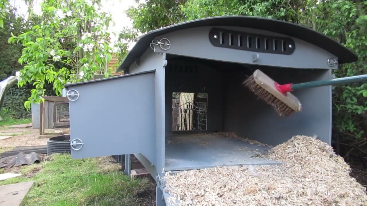 Arkus Recycled Plastic Hen House Review