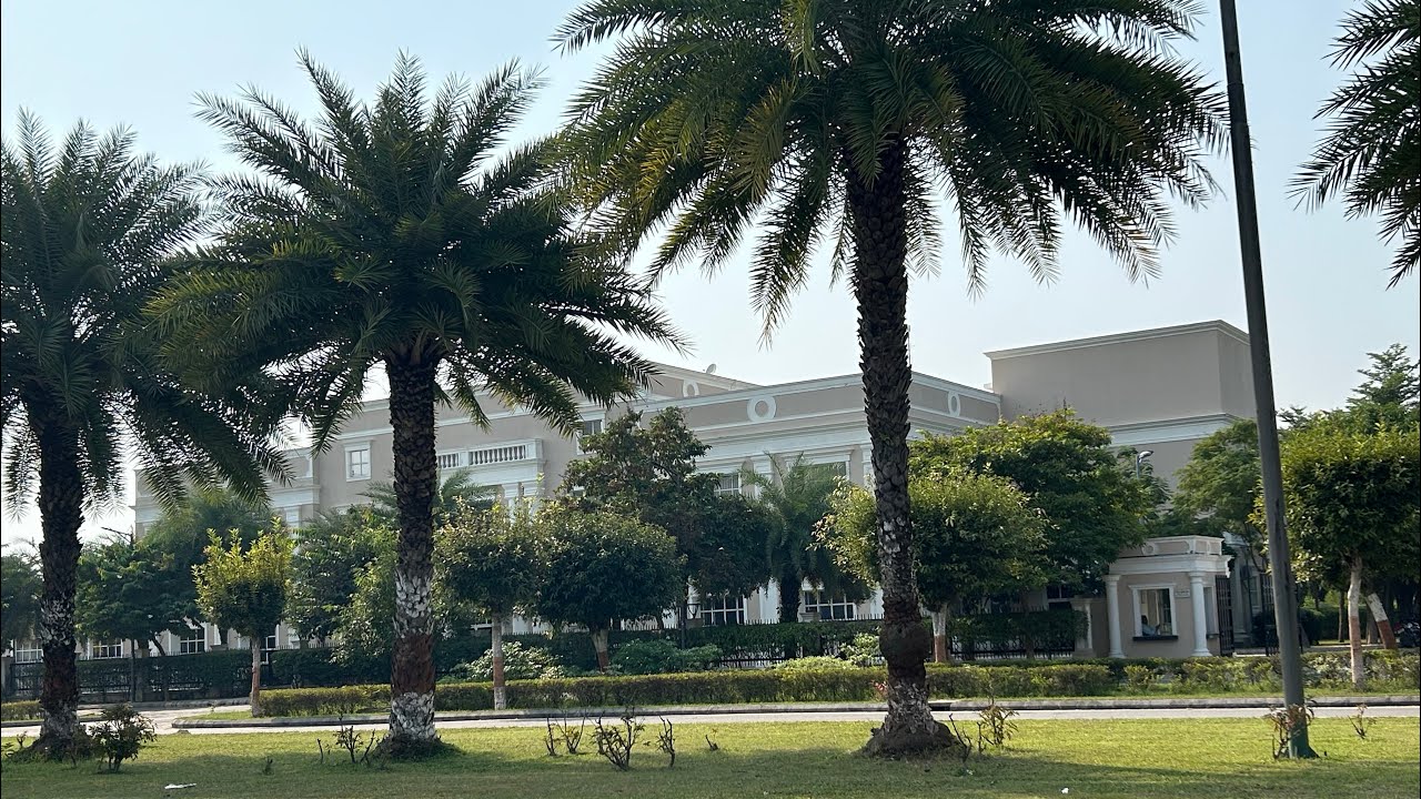 DLF GARDEN CITY LUCKNOW CLUB HOUSE