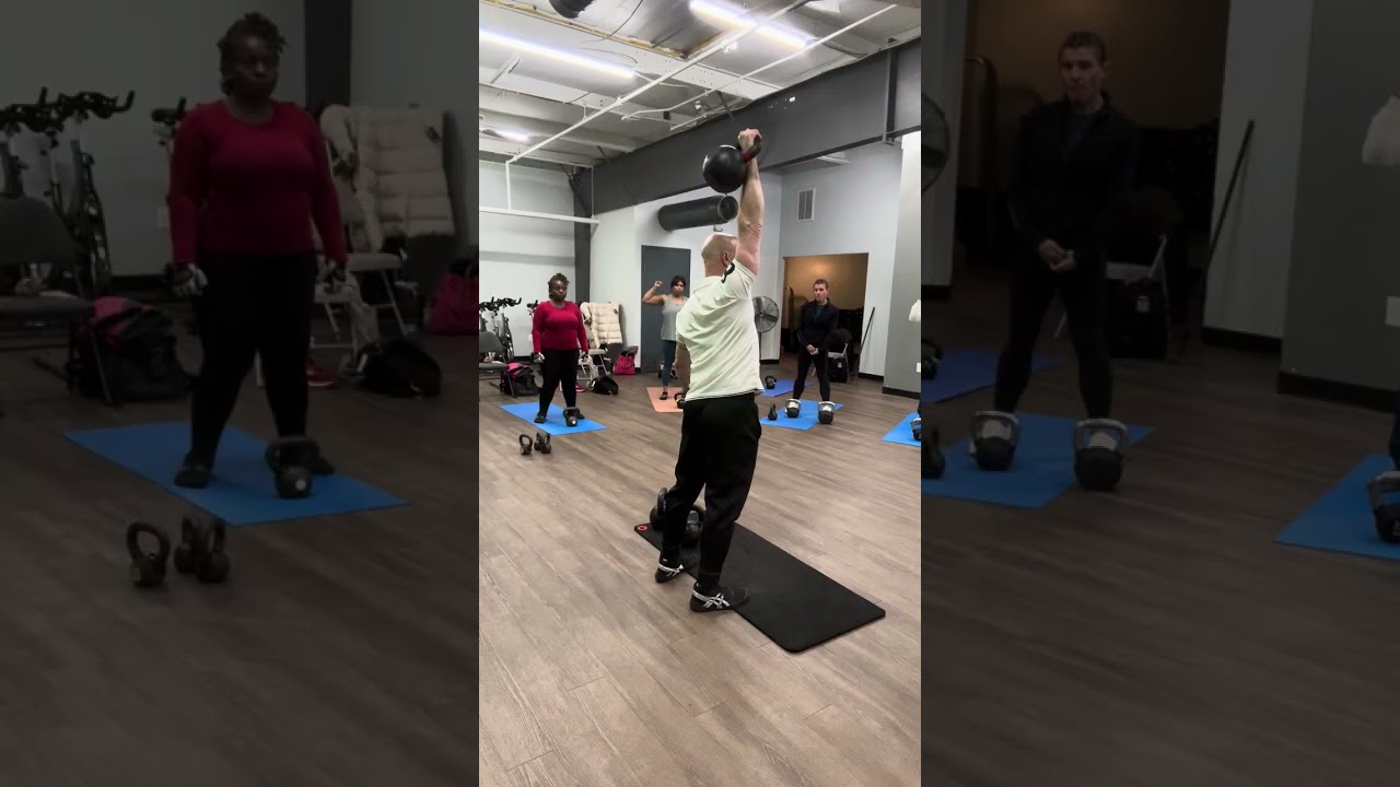 Жим гири. Защитите и укрепите свои плечи с помощью мастера Фила.