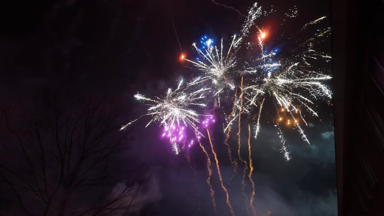 Vuurwerk molukse wijk 2 Nijverdal. Verschillende blokken. 2025-2025