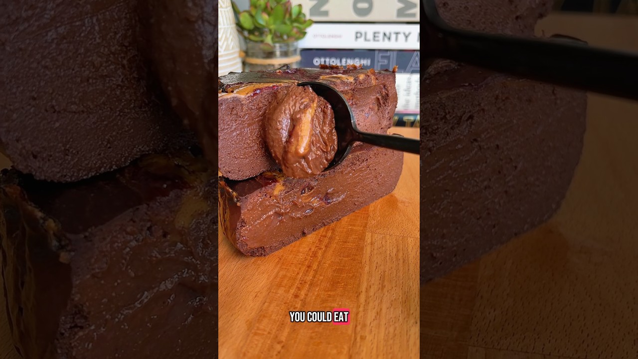 High Protein Chocolate Banana PB&J Cheesecake 🍫🍓🍌🥜