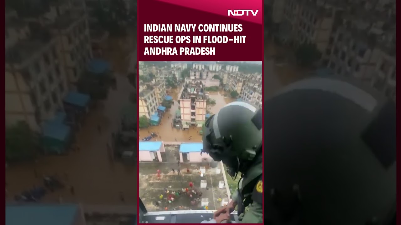 Andhra Pradesh Floods | Indian Navy Continues Rescue Operations In Flood-Hit Andhra Pradesh