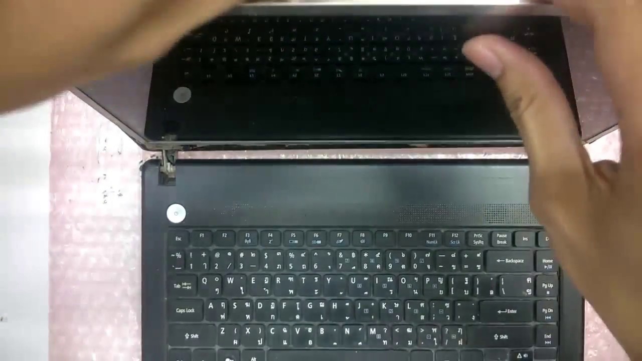How to take replace/disassemble LCD from eMachine D732G laptop