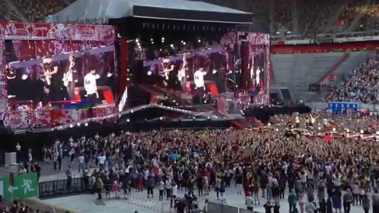 One Direction WWAT Düsseldorf 2.7.2014 Opening