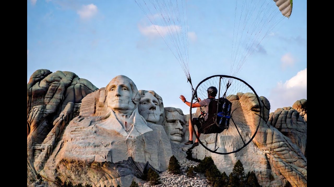 Paramotor Adrenaline Mount Rushmore - Glider Sim - Earth Online