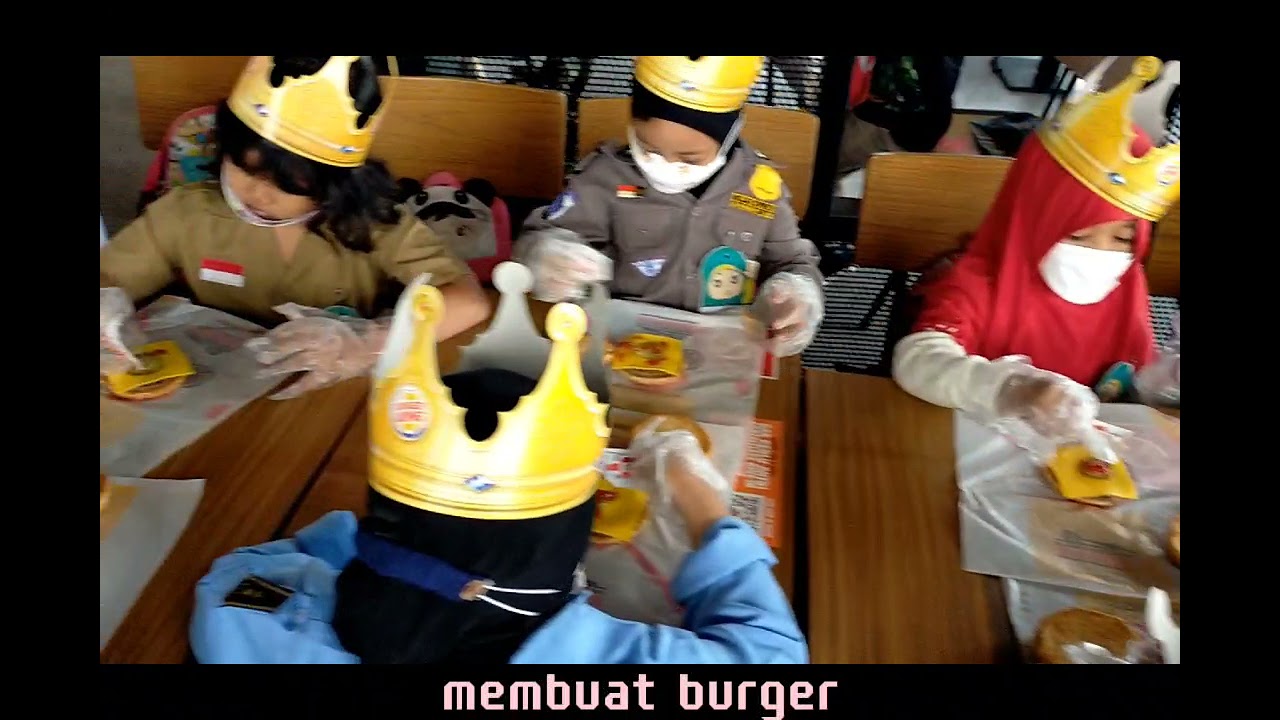 Kegiatan Cocking Class dan Mewarnai Bersama Burger King ( Hari Pahlawan 2021 )