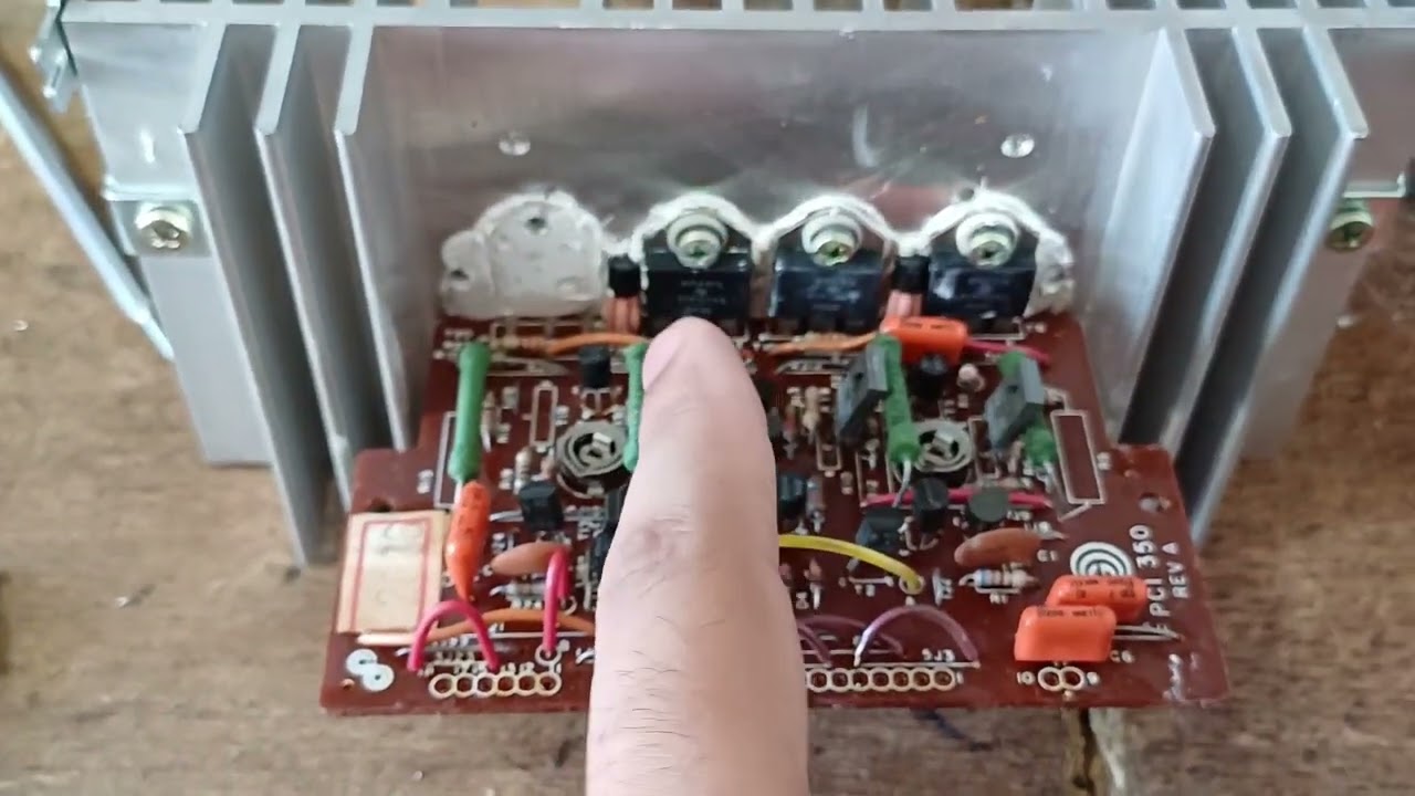 Conserto: Receiver Gradiente DS40 (Saída com Transistores)