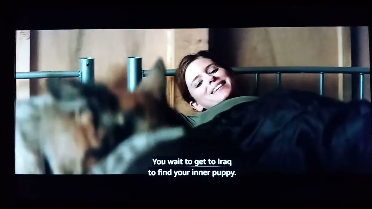 Megan Leavey (2017): Rex tears up the bed