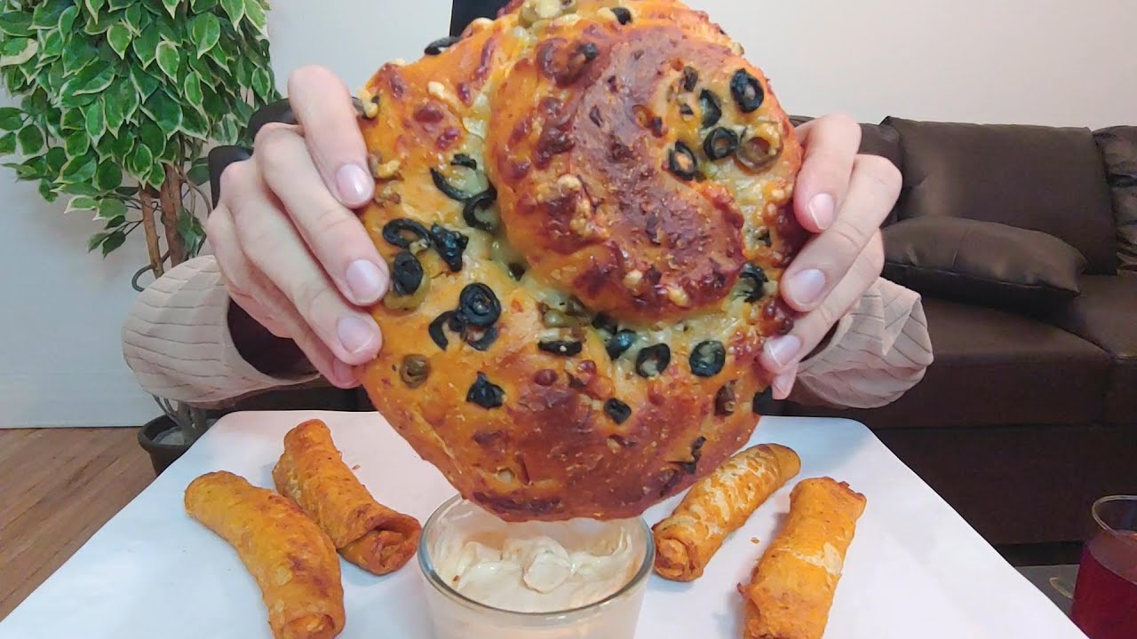 CHEESY OLIVE BREAD AND PEPPER JACK CHEESE STICKS ASMR CRUNCHY EATING SHOW MUKBANG
