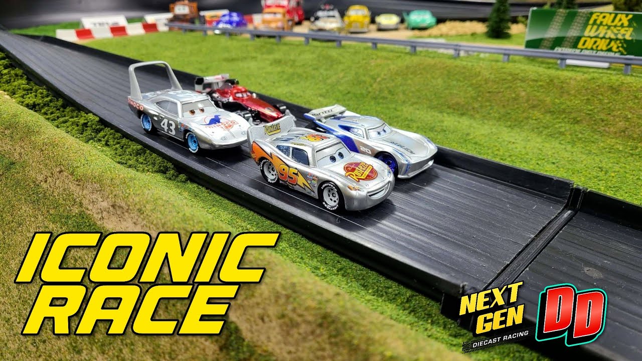 Гонка Disney Cars Iconic Race с участием Молнии Маккуина, Кинга, Франческо и Джексона Шторма