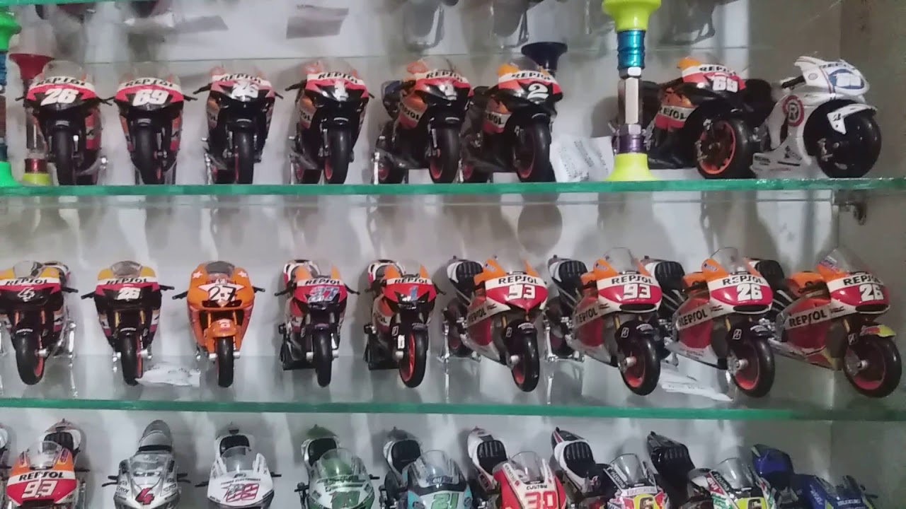 Koleksi diecast Moto GP 1:18