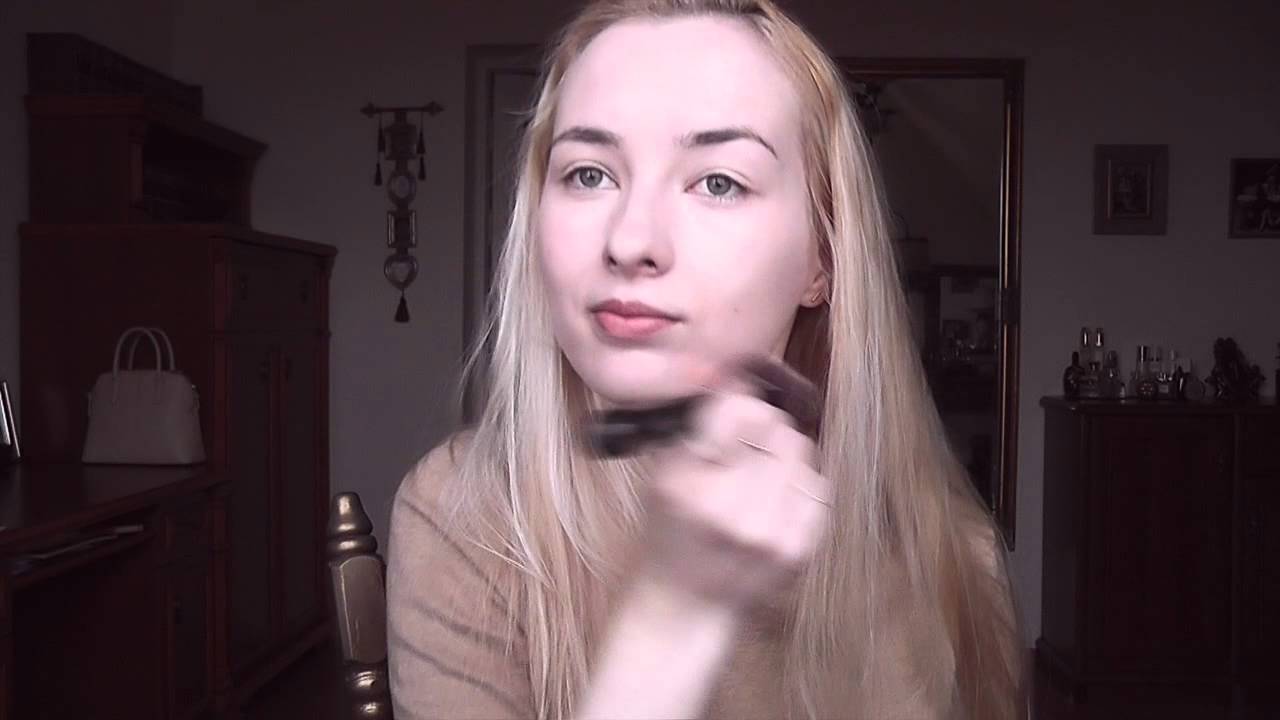 5 Minute Makeup Challenge! // Chanelette