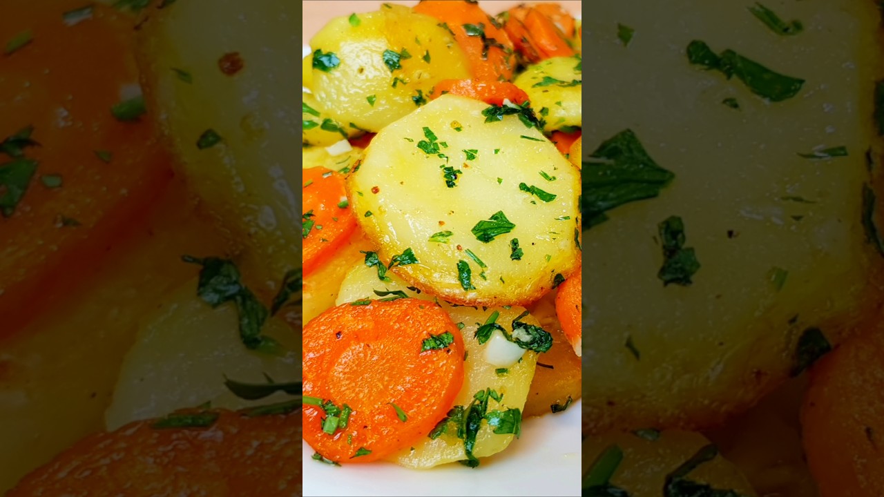 Delicious recipe for fried potatoes with carrots!🥔🥔🥕🥕😋😋