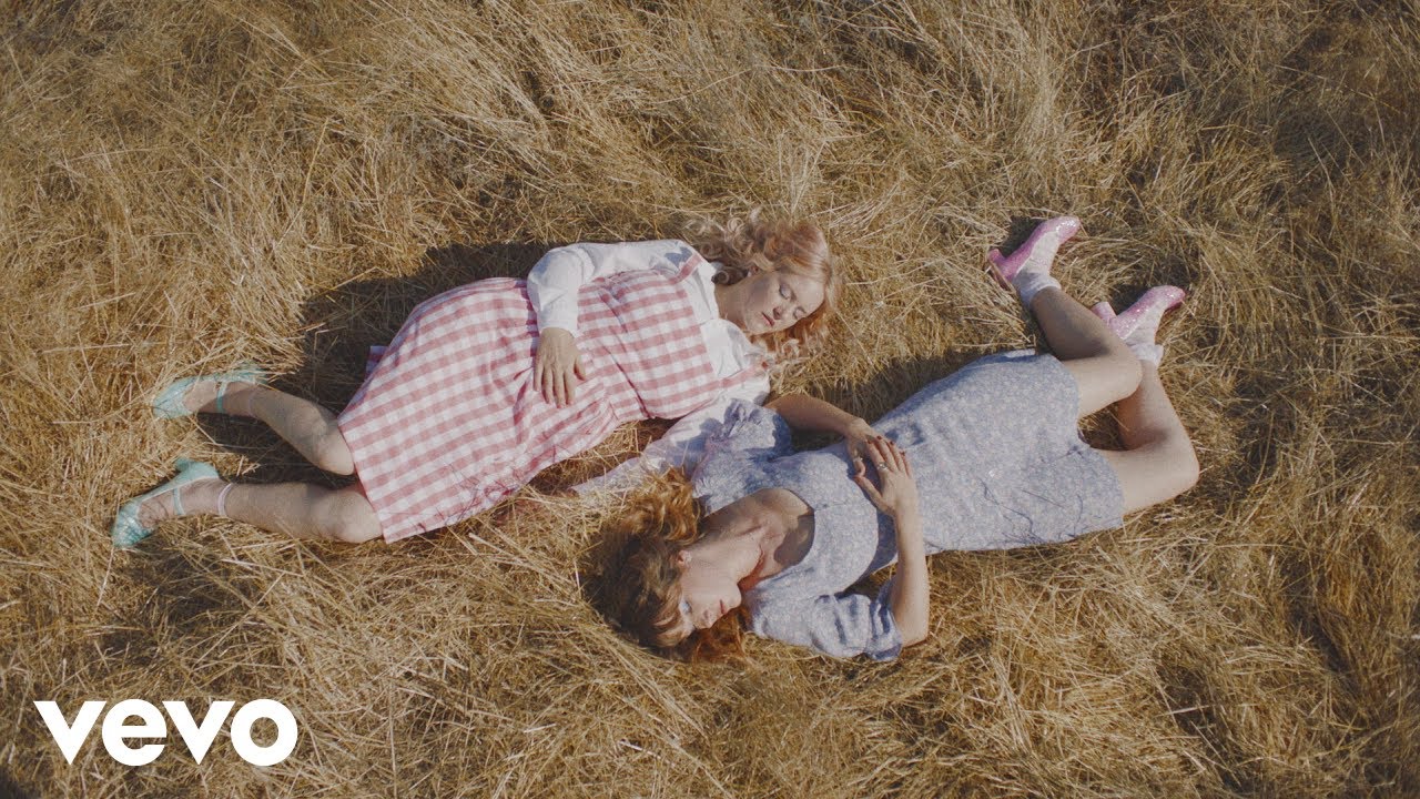 Bleached - Daydream (Official Video)