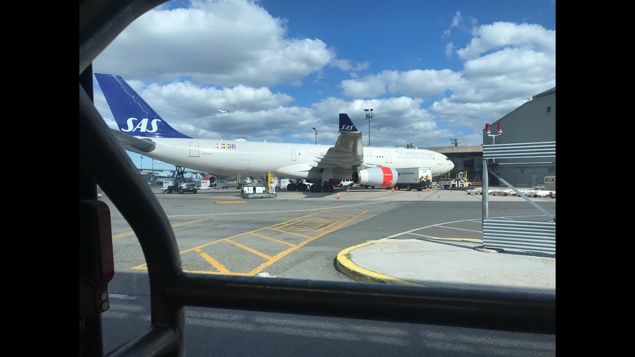 Trip Report: SAS A330-300, Take off and landing EWR to CPH, LN-RKH, 