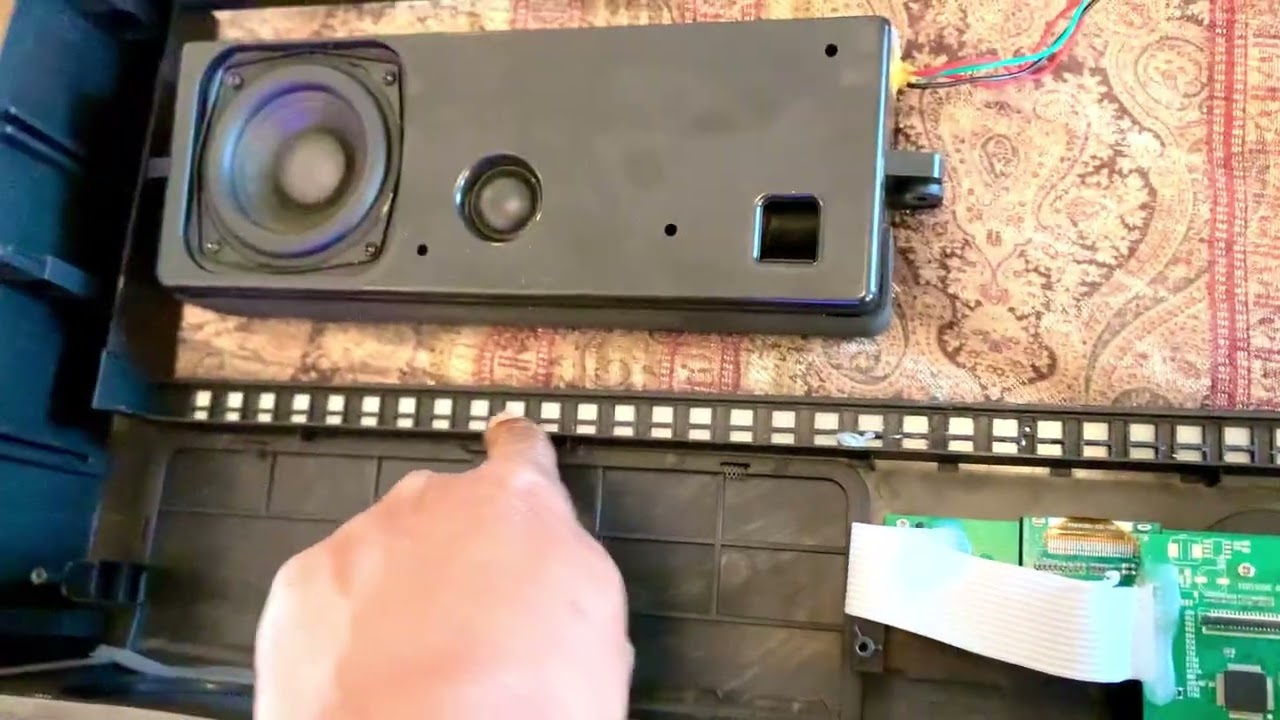 Kris Nicholson Takes Apart His New Prototype Folding Keyboard He Bought From NAMM 2026 Video 1