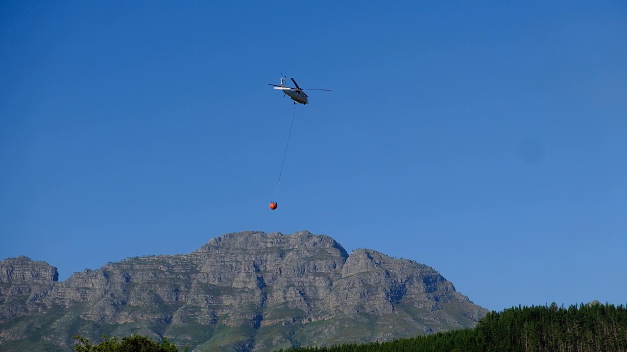 UH-60, Black Hawk Fighting fires in Stellenbosch