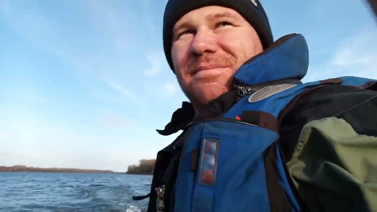 Лодка на воде! Первый тест-драйв BoatsMan 350A!