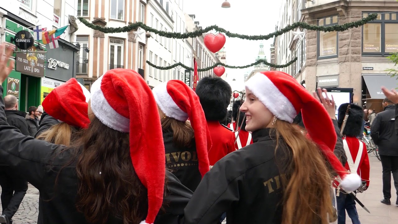 Tivoli Julegarden 2018 Strøget Georg Jensen Disney HM.Kong Frederik 9 Honnørmarch Tivoli Balletpiger
