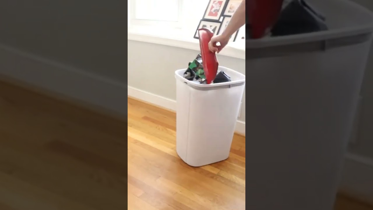cleaning dog crates 