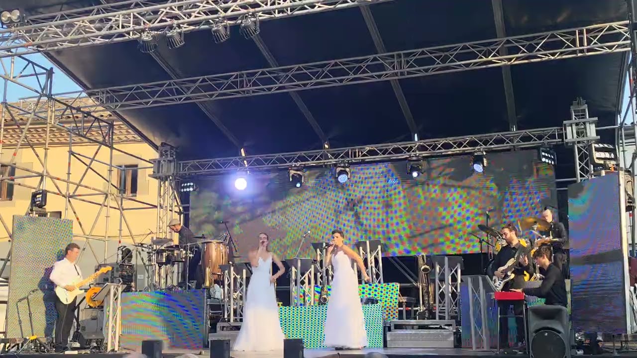 País petit de Lluís Llach | Orquestra Venus, agost de 2025 a Olost | 4K