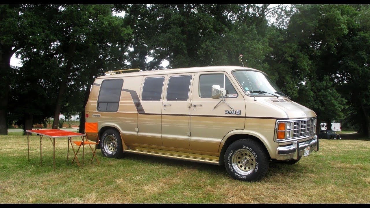DODGE VAN Family Wagon Gold Prospector 84