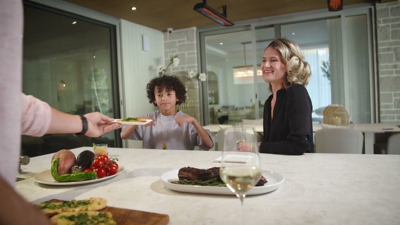 Tous les jours dimanche par Mughet Cuisines Ext&eacute;rieures