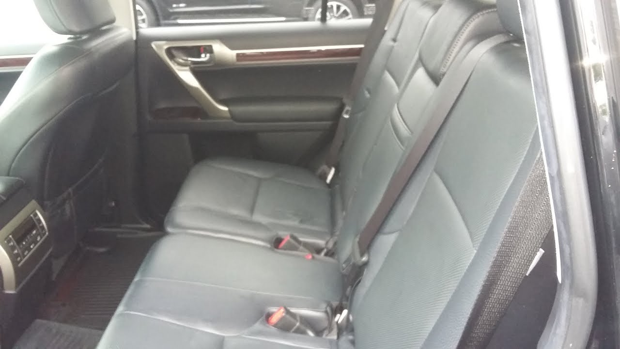 Сиденья складываются в Lexus GX460 2017 года