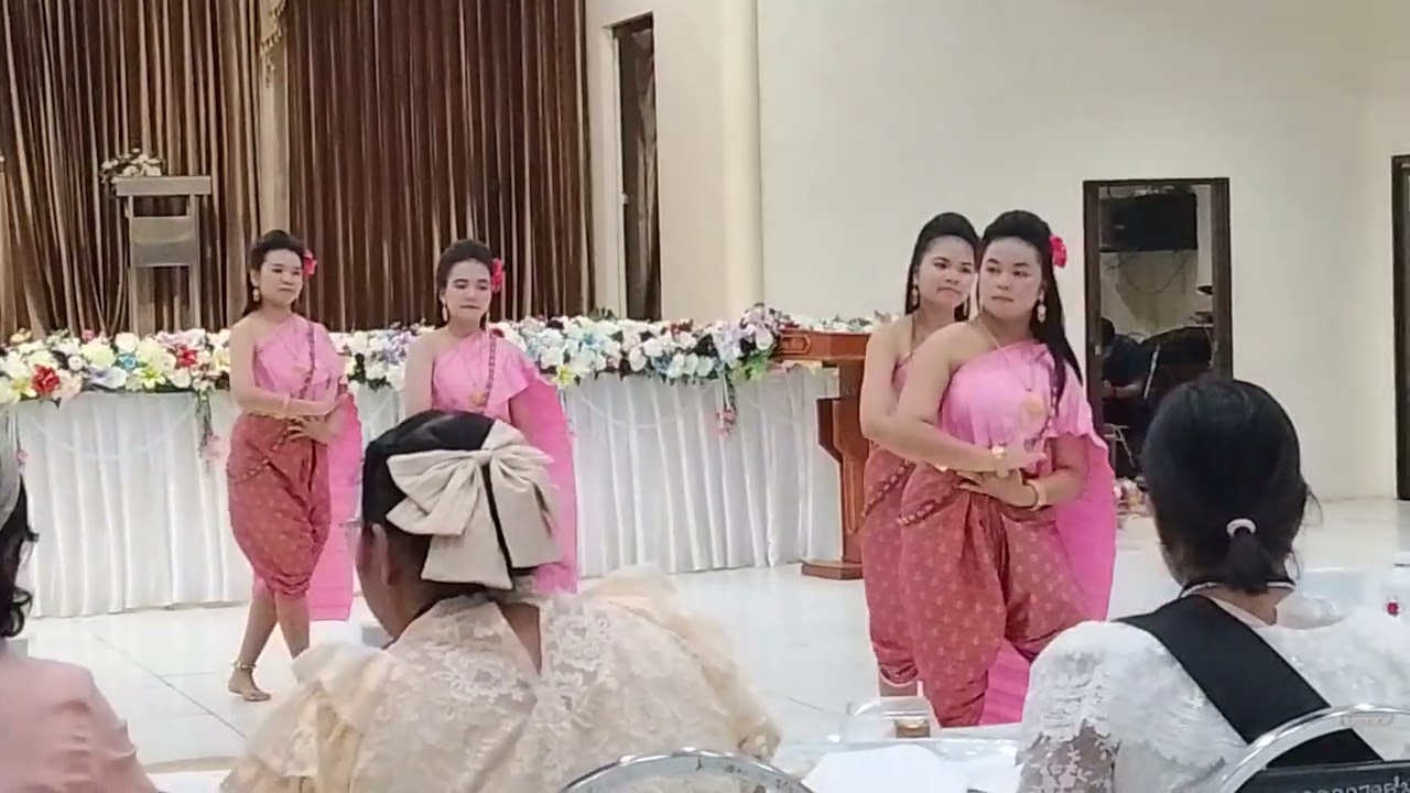 รำสีนวนออกอาหนู