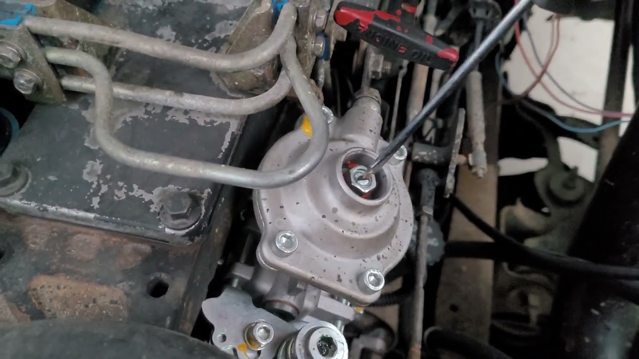 Как отрегулировать винт регулировки дымности на насосе Ve Pump 12 Valve.