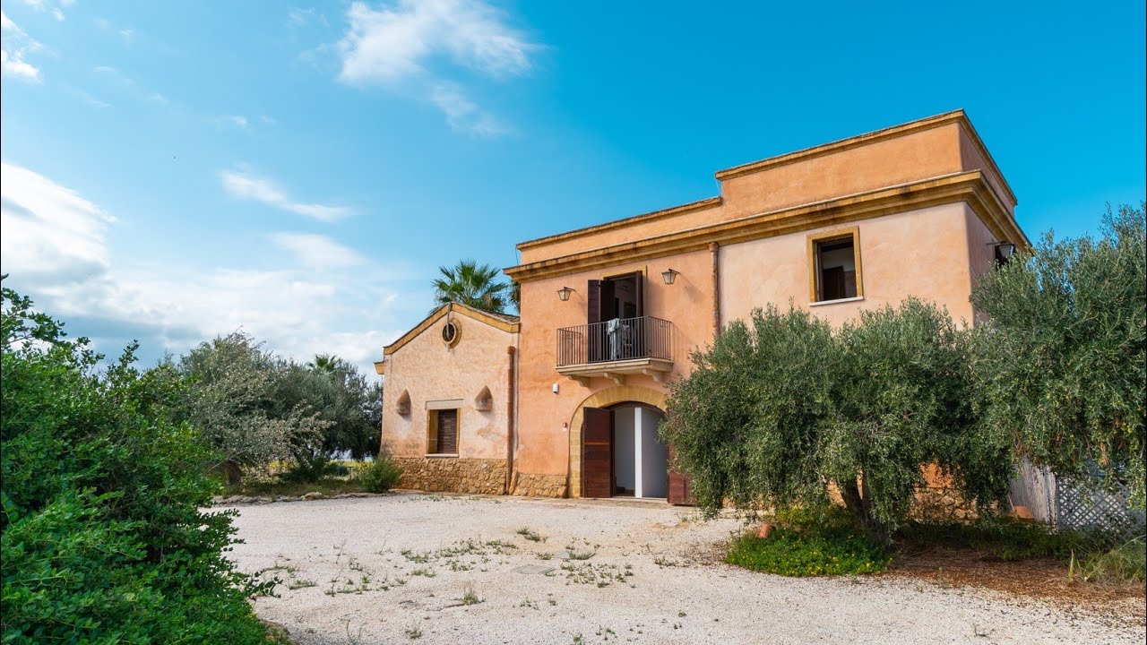 Historical sicilian villa for sale - real estate video