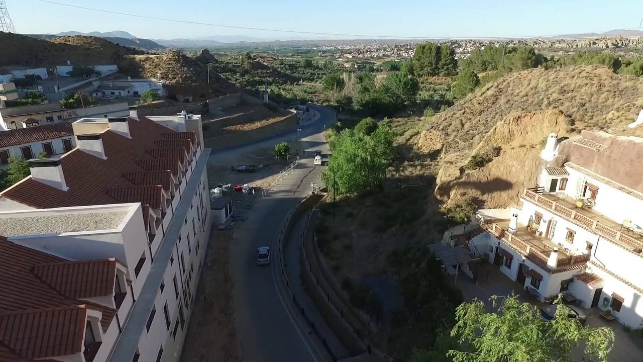 Los Baños de Graena y su nuevo hotel Balneario de Graena, todo a vista de dron.