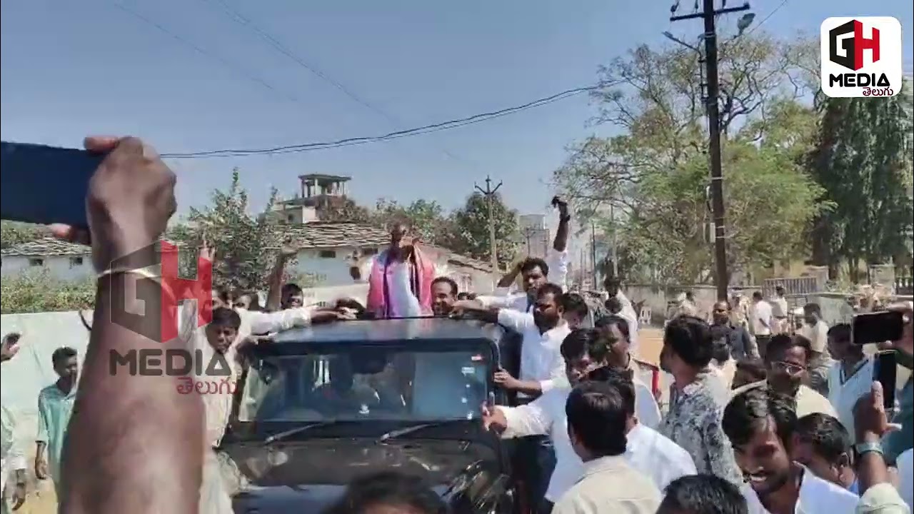 కొడంగల్ లో సీఎం రేవంత్ రెడ్డి నివాసంలో కాంగ్రేస్ నాయకుల సంబరాలు 
