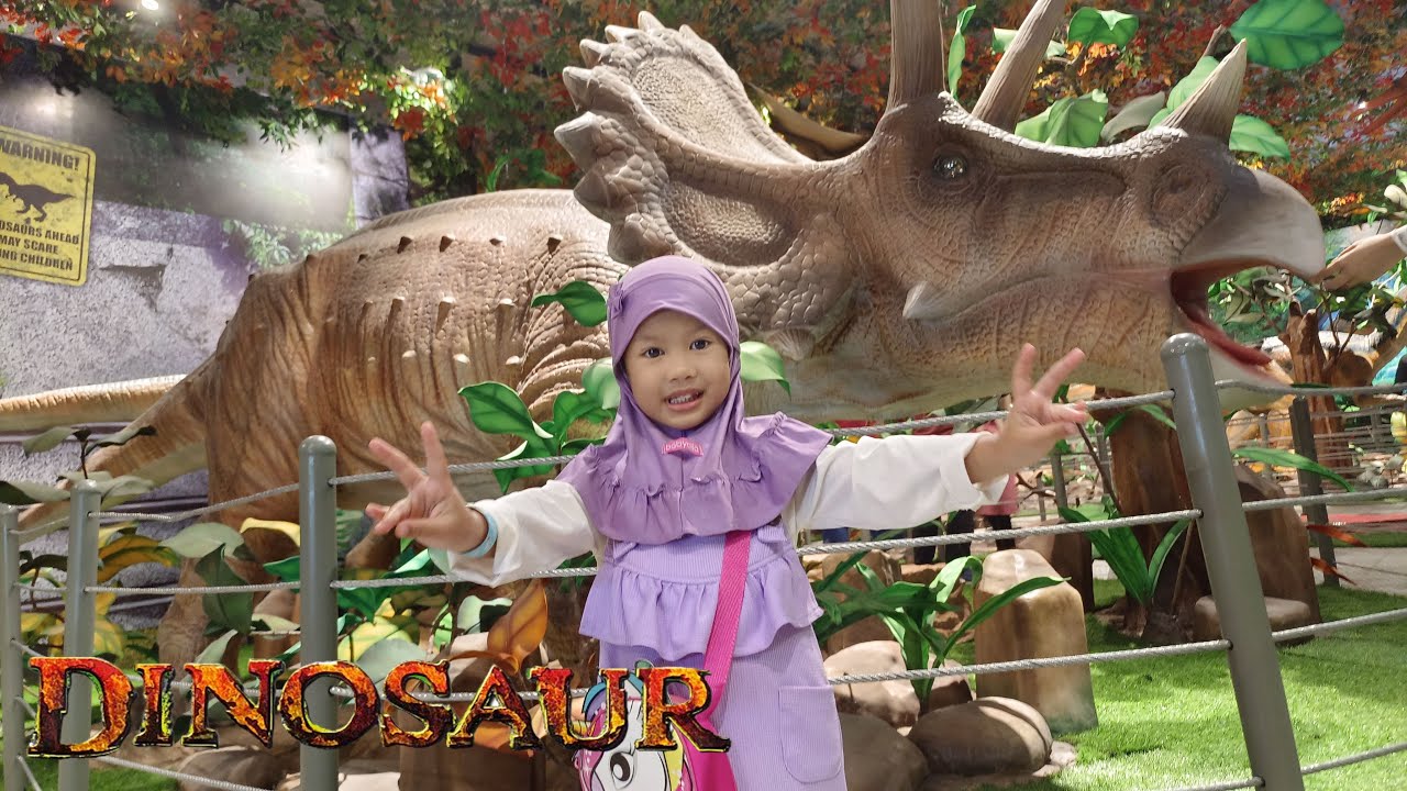 Nayyara Melihat Banyak Dinosaurus | Dinolab Festival Karawang Ada T-rex Triceratops Brachiosaurus