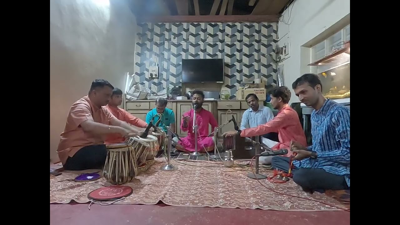 पंडित सुरेश वाडकर यांचे शिष्य श्री योगेश सावंत-भोसले यांनी गायलेला सुंदर अभंग "पद्मनाभा नारायणा " ✨