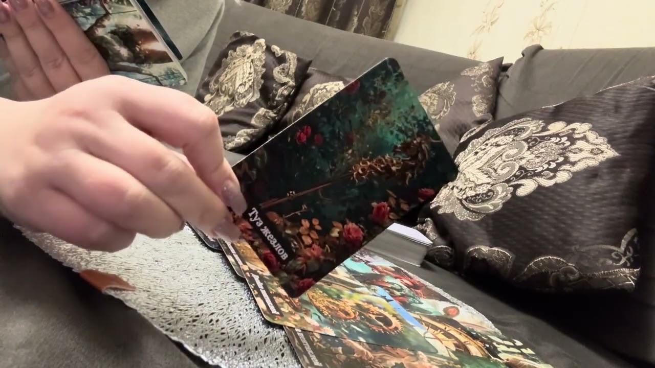 ЧТО У НЕГО С СОПЕРНИЦЕЙ🤷‍♀️🤔