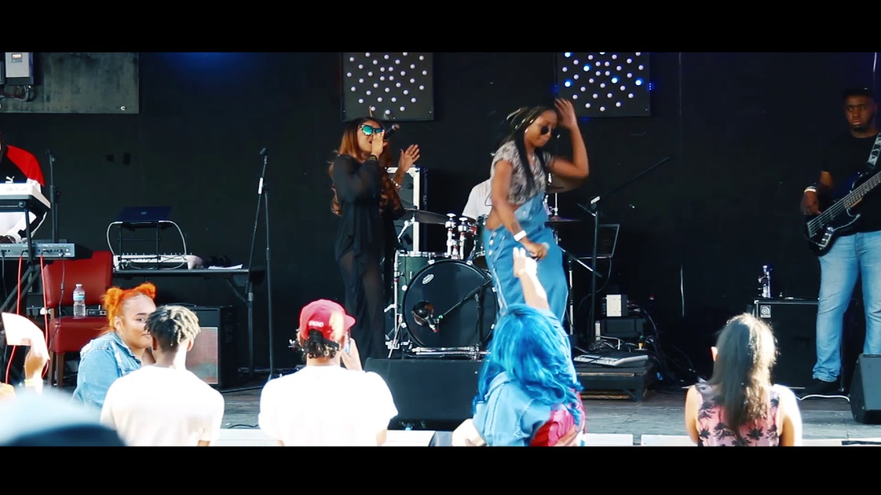 Relley C performing &lsquo;Priceless&rsquo; ft Lady sanity @LIVEVIBE FEST 2018